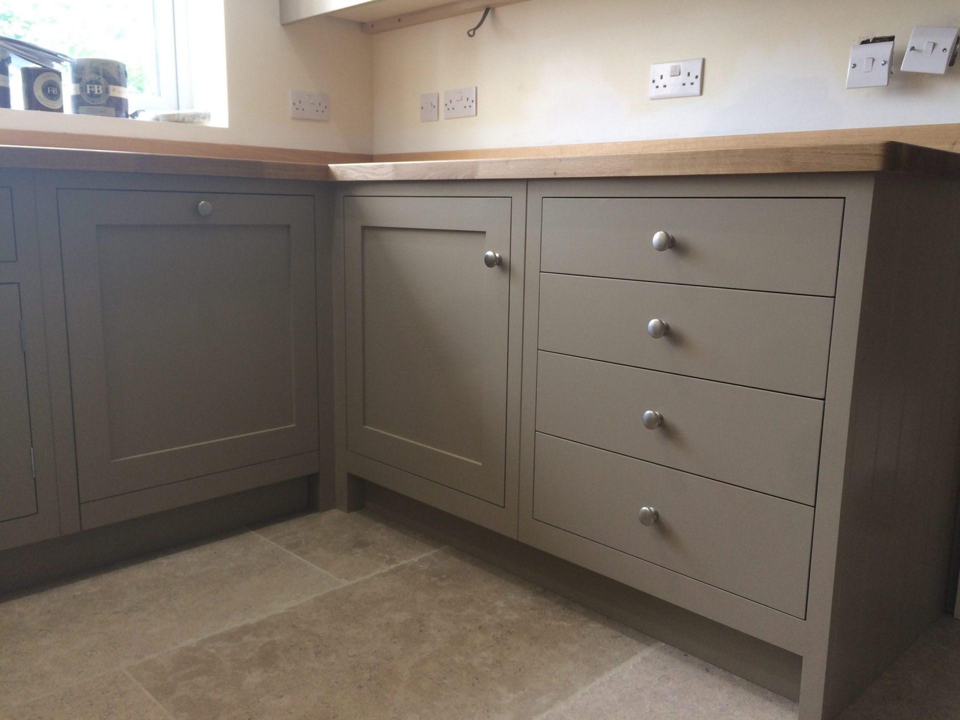 Bespoke kitchen deals cabinet maker